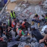 Crollo di un palazzo a Gaza: 16 morti e quasi 100 dispersi