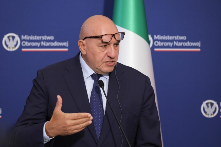 Crosetto insiste sulla necessità di flessibilità per spese di difesa ed energia in Italia
