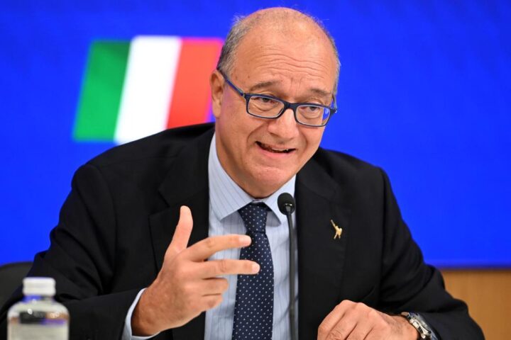Decreto scuola: via libera con modifiche, multe per rifiuto corsi di italiano