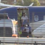 Di Battista atterra a Ciampino e viene trasferito in barella al Gemelli di Roma