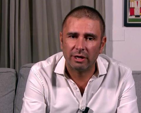 Di Battista: “Ho subito un'operazione per rimuovere un tumore, ora in cura”