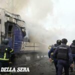 Drone colpisce treno ucraino vicino al confine con la Polonia, evacuati vari consiglieri internazionali