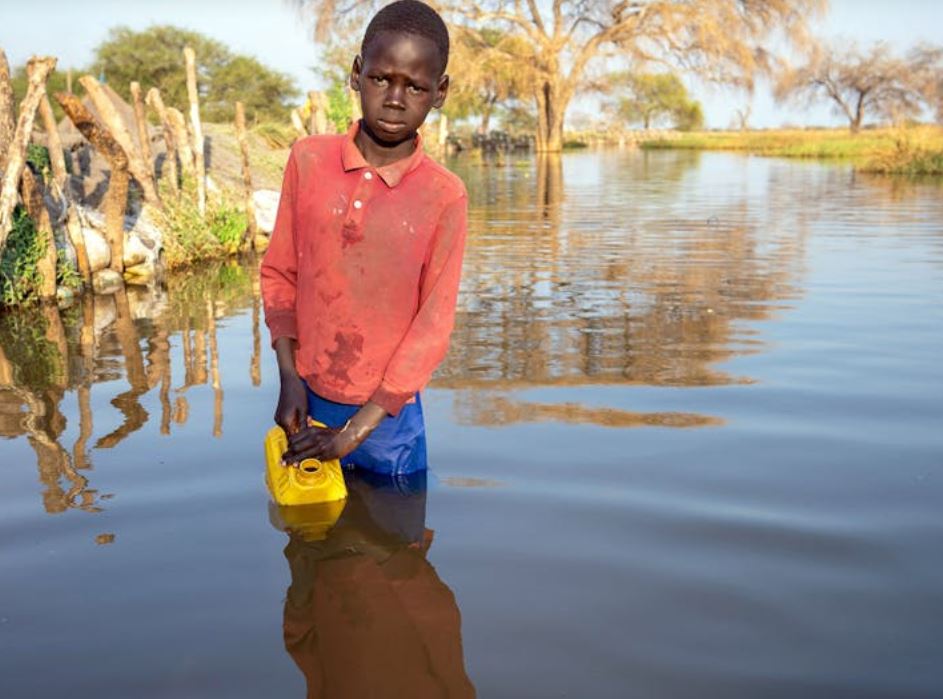 El Niño minaccia 162 milioni di bambini nell'Africa Orientale e Meridionale, allerta UNICEF