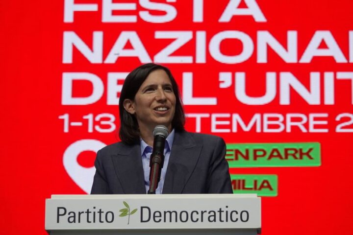 Elly Schlein chiude la Festa dell'Unità: «Pronti al voto, il Pd è il fulcro della coalizione»