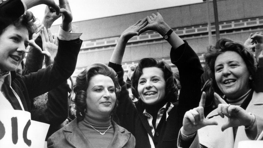 Emma Bonino e l'aborto clandestino: dalla detenzione alla legge 194 e l'impegno per i diritti delle donne