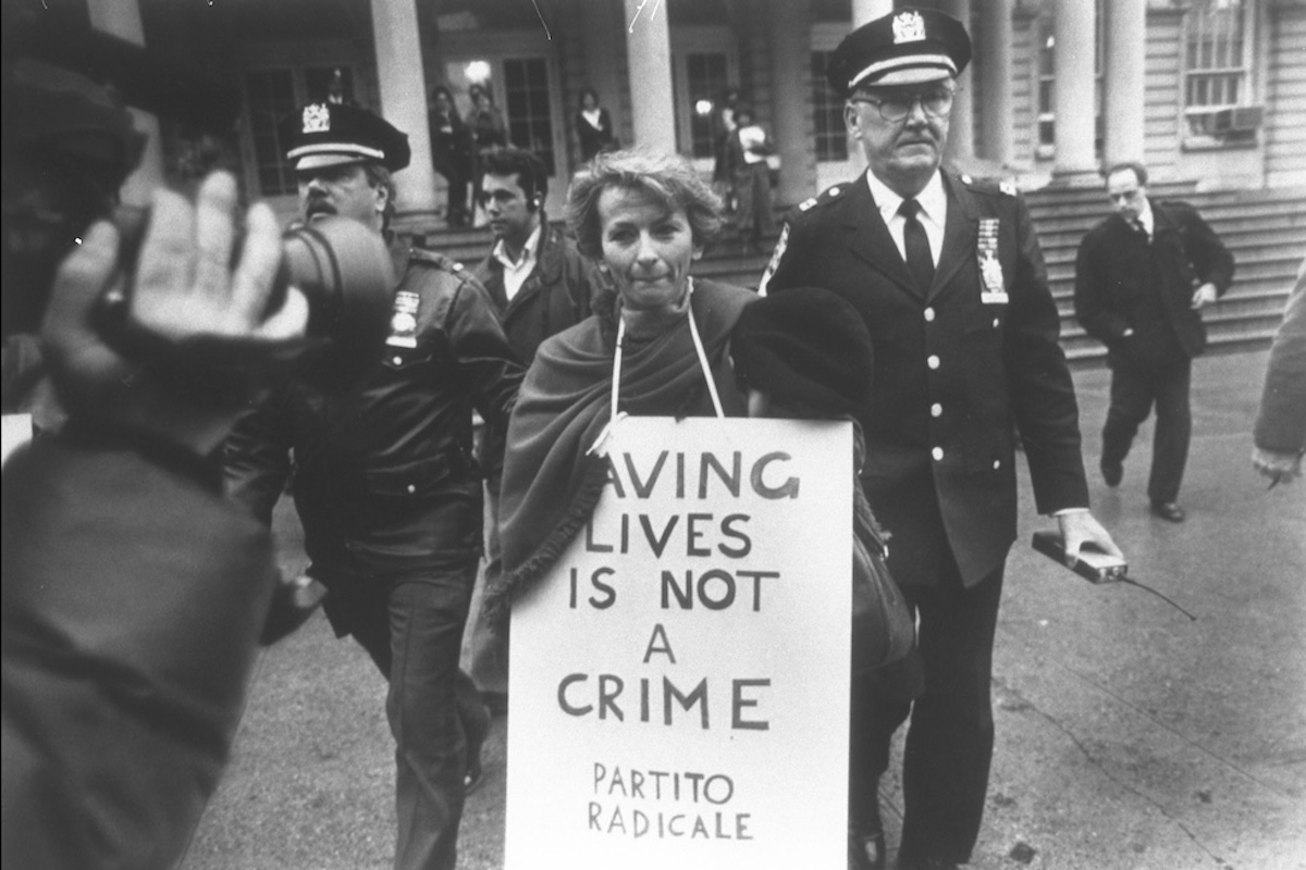 Emma Bonino: la storia dei suoi arresti e il suo impegno per i diritti civili