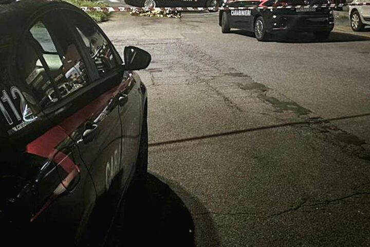 Ex compagna del padre investe il nipote di 5 anni a Torino, arrestata per tentato omicidio