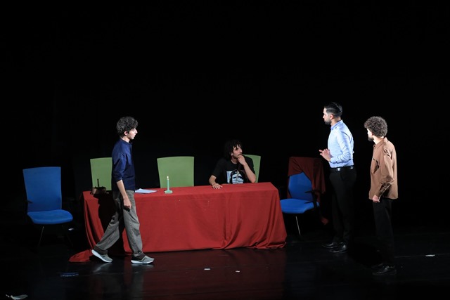 Festival e concorso di teatro universitario a Ramallah: otto università palestinesi partecipano all'iniziativa