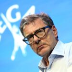 Giorgetti propone flat tax per giovani e pensionamento a 64 anni durante evento della Lega
