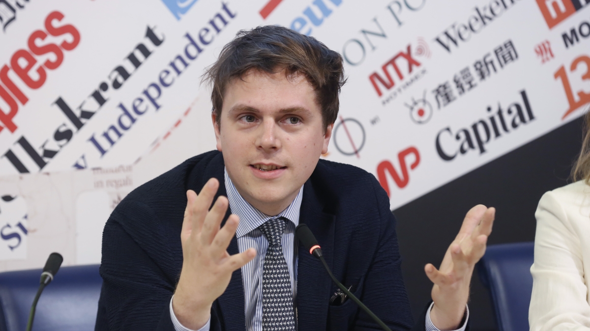 Gressani: il Papa accolto in Francia per il suo rifiuto del neo-imperialismo