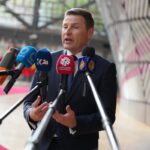Il ministro della Difesa estone si dimette per un scandalo sugli acquisti di armi difettose per l'Ucraina