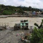 Il miracolo della casa di Dhunge Bazaar: come è sopravvissuta all’alluvione devastante del Nepal