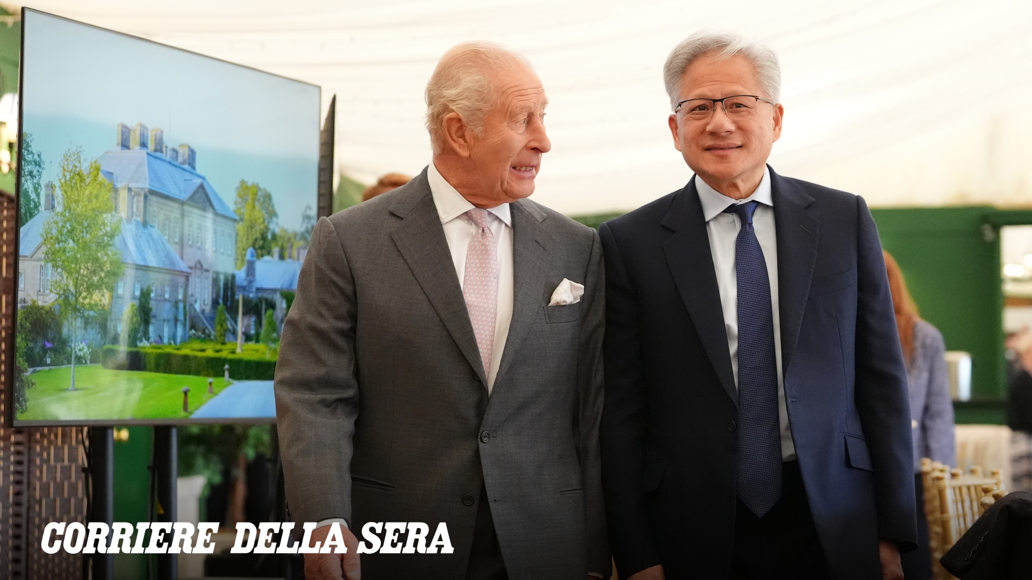 Il monito di re Carlo ai leader dell'intelligenza artificiale a Dumfries House in Scozia: «L'uomo non deve perdere il controllo delle macchine»
