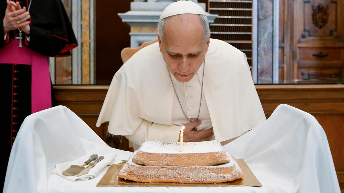 Il Papa Leone XIV abolisce le misure di austerità e aumenta gli stipendi dei cardinali di Curia