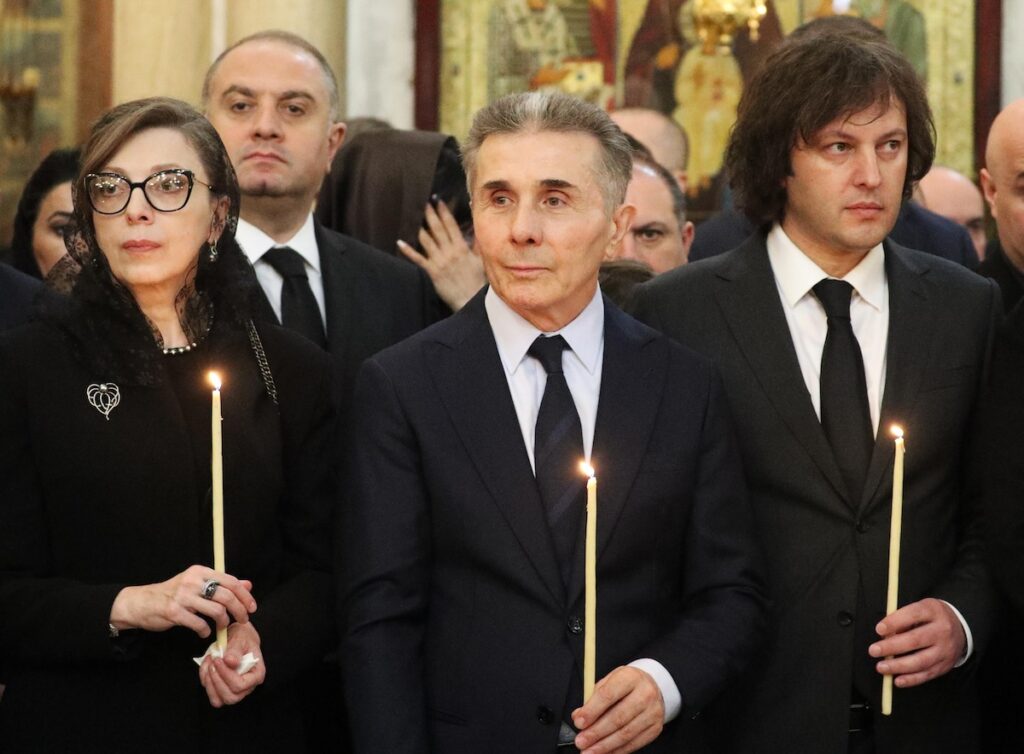 Il partito al governo in Georgia richiede il divieto dell'unico partito di opposizione in Parlamento