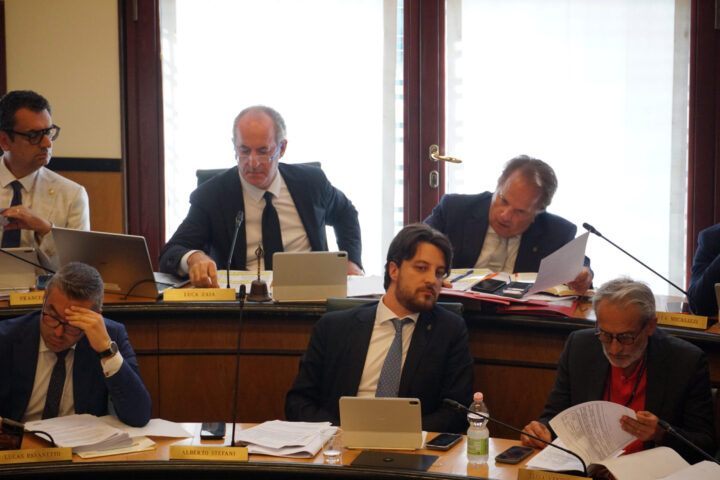 Il Veneto approva l'autonomia differenziata, 33 favorevoli e 9 assenti nel voto