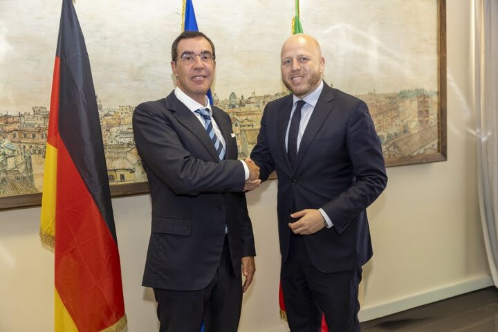 Incontro tra Alesse e Fleig: focus su riforma doganale e commercio elettronico europeo