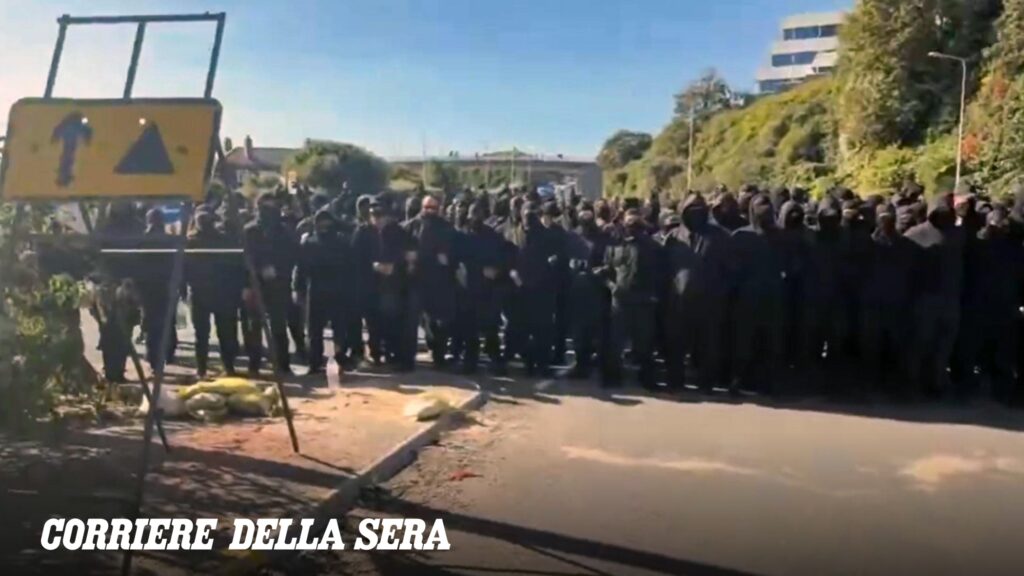 Inghilterra, a Portsmouth manifestazioni di estremisti di destra bloccano l'arrivo di migranti al porto