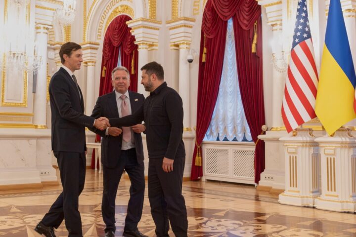 Inviati di Trump incontrano Zelensky a Kiev, ma non arriva un nuovo piano di pace