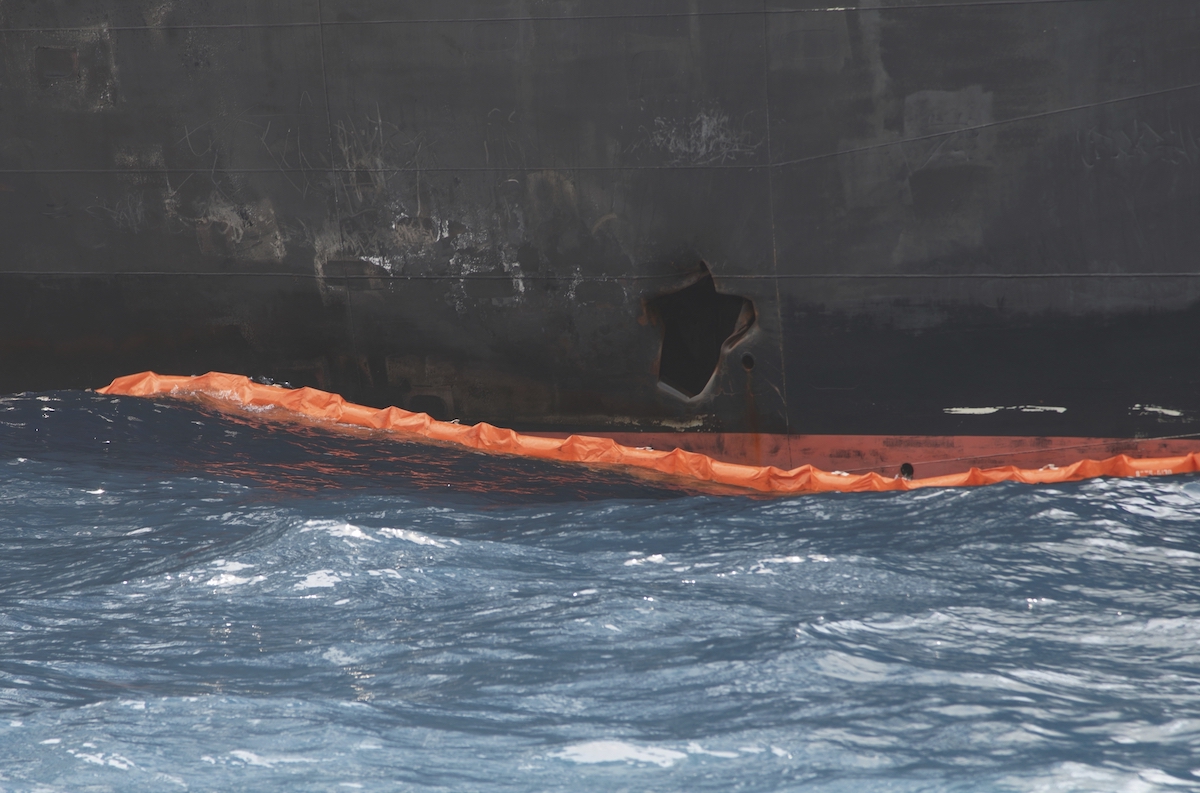 Iran continua a posizionare mine nello stretto di Hormuz mentre gli Stati Uniti rimuovono le minacce maritime