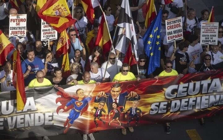 Juan Jesús Vivas Lara, leader di Ceuta da 25 anni, affronta crisi migratoria e sfide politiche