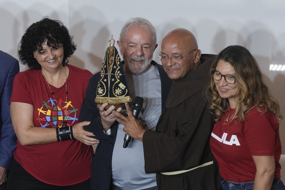 La campagna elettorale brasiliana si infiamma attorno a Nostra Signora Aparecida