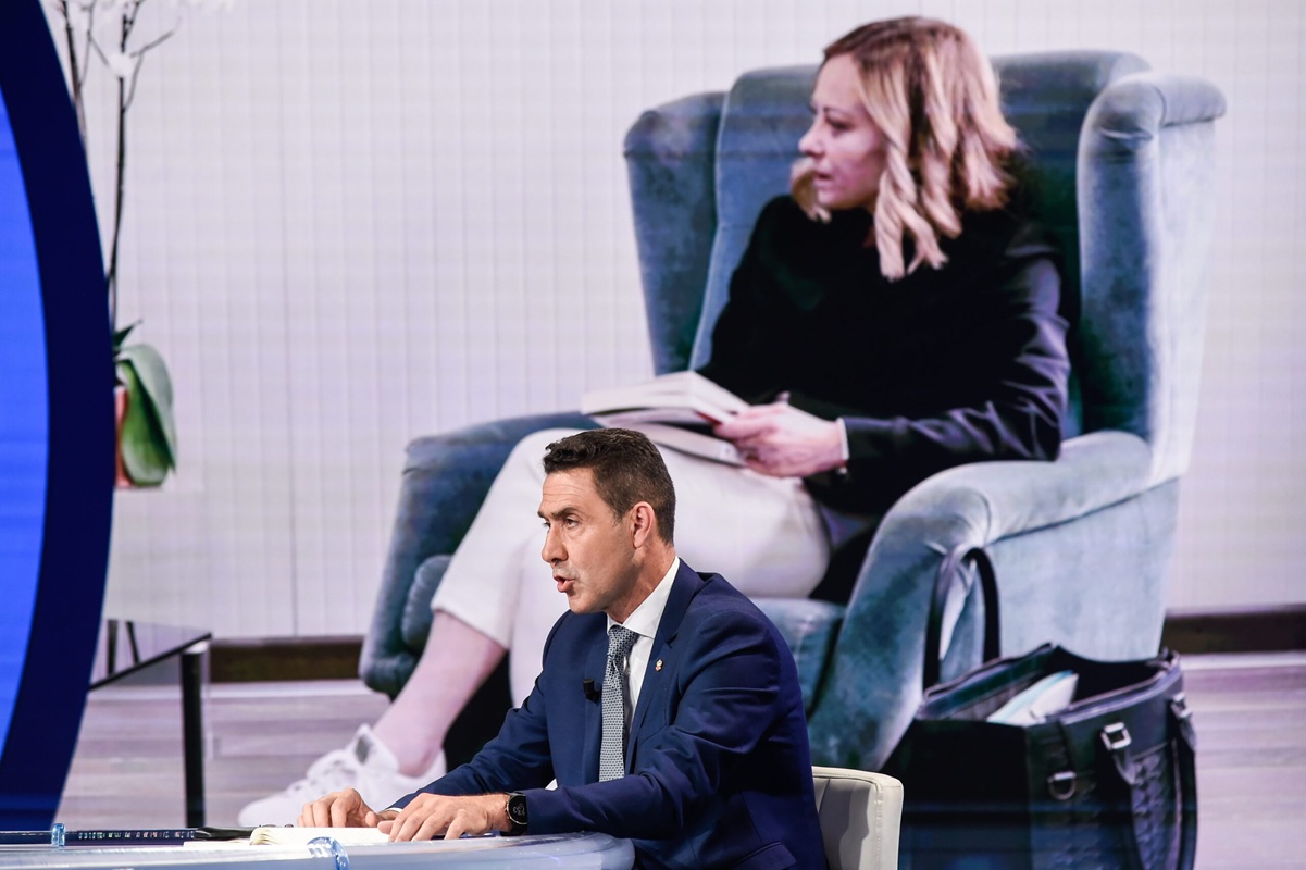 La crescente preoccupazione nel governo per Vannacci al 12%: «È inaffidabile, potrebbe tradire»