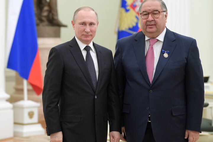 La Francia ostacola il rinnovo delle sanzioni europee contro la Russia per esentare Alisher Usmanov