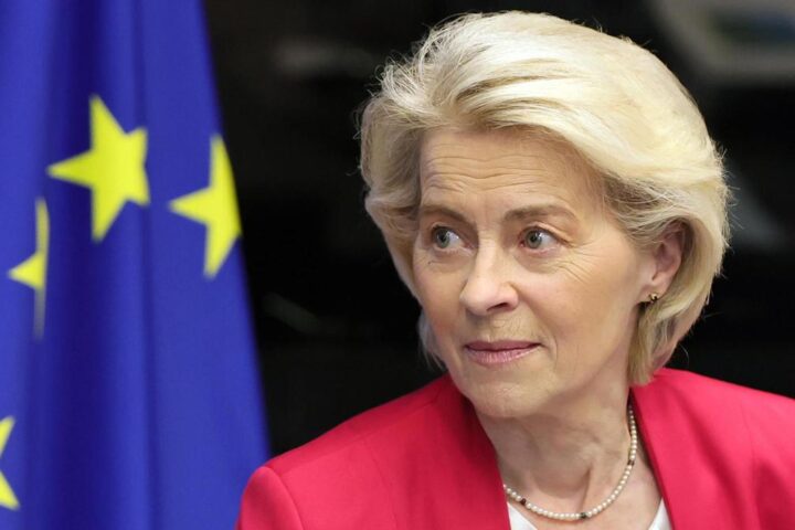 La Ue propone norme che vietano l'accesso ai social media per i minori di 15 anni