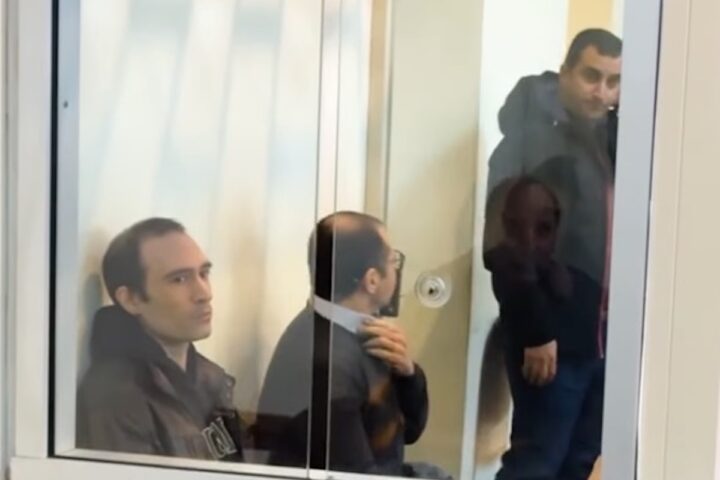 L'Azerbaigian grazia un cittadino francese condannato per spionaggio dopo rimozione delle sanzioni Ue a Usmanov