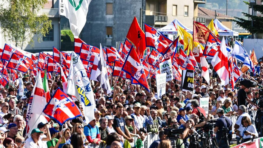 Lega, raduno a Pontida con il ricordo di Bossi e appello per un progetto settentrionale e meridionale