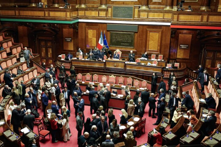 Legge elettorale, formazioni di centrodestra abbandonano l'emendamento sul ballottaggio al Senato