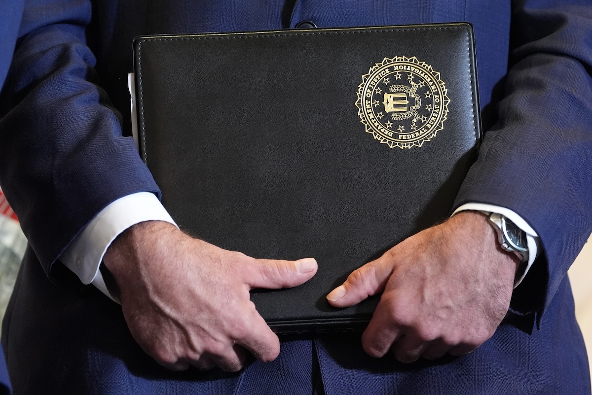 L'FBI conferma furto di dati sensibili di tutti i suoi dipendenti dopo attacco hacker