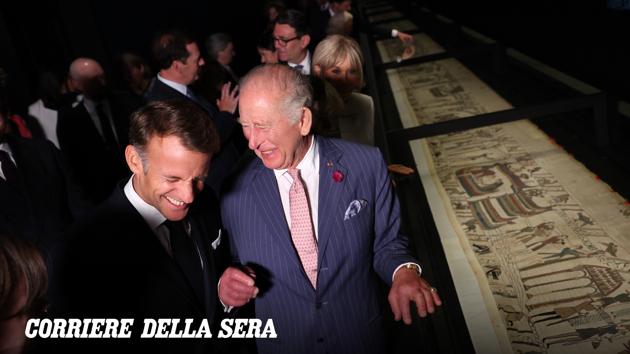 L'inaugurazione dell'arazzo di Bayeux al British Museum segna l'«Entente Amicable» tra re Carlo e Macron