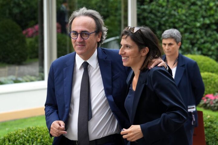 L'opposizione al forum di Cernobbio, sondaggio boccia il campo largo con il 68% per Meloni