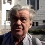 L'uomo sul cornicione dell'Accademia di Kiev: «Lavorare sotto le bombe è la nostra normalità»