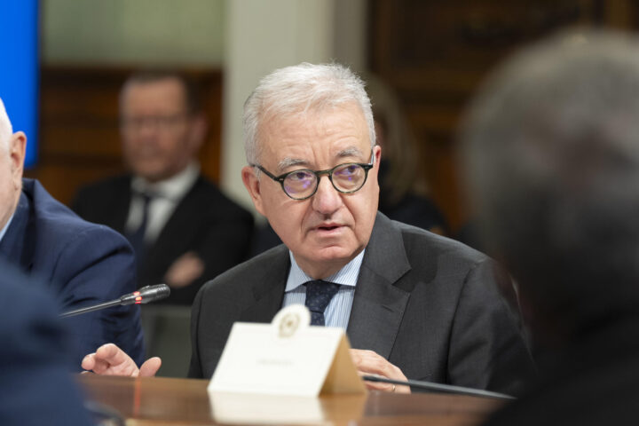 Mantovano: aumento del 30% del Thc nella cannabis e furti nella sanità