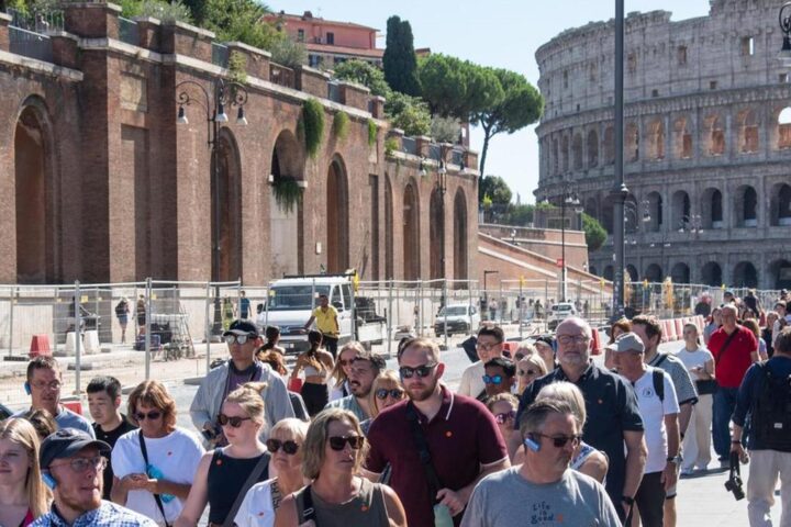 Morte di operaio al Colosseo: sette individui indagati per omicidio colposo