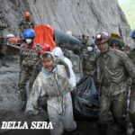 Nepal, un mese dopo l'alluvione: oltre 1.500 morti e 6.000 dispersi, la ricostruzione costerà 4,7 miliardi