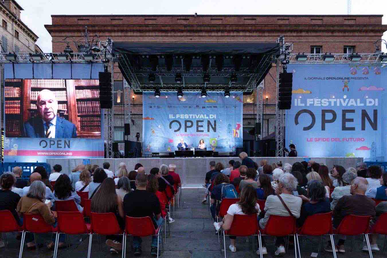 Nordio al Festival di Open: superati gli obiettivi del Pnrr, ma a fine legislatura tornerò a fare il giornalista