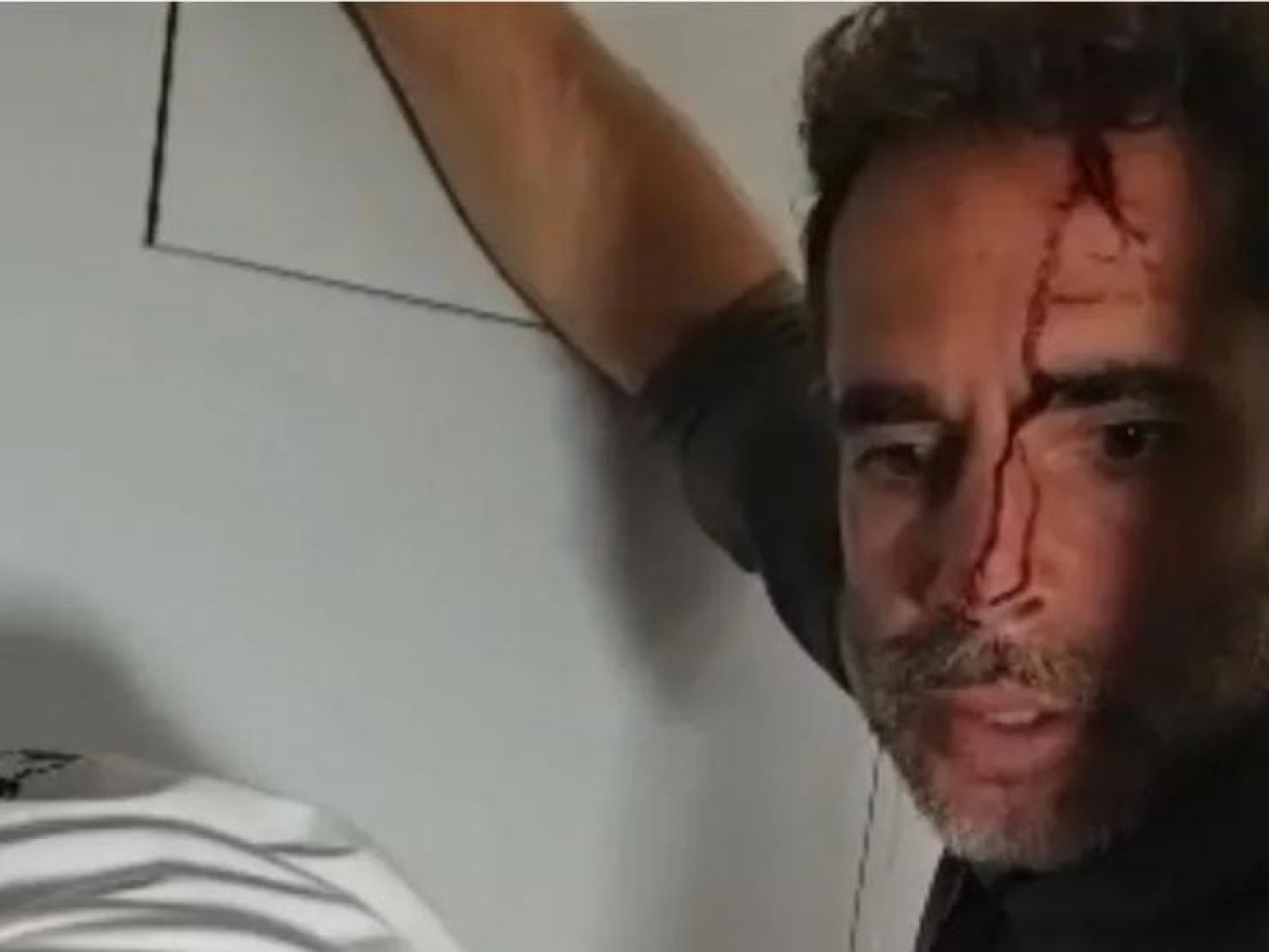 Panico a bordo del volo FlyDubai: un aggressore accoltella il pilota, salvati dai passeggeri