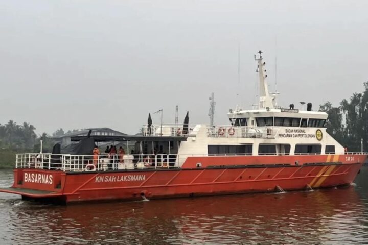 Persi i contatti con un traghetto in Indonesia con 243 persone a bordo