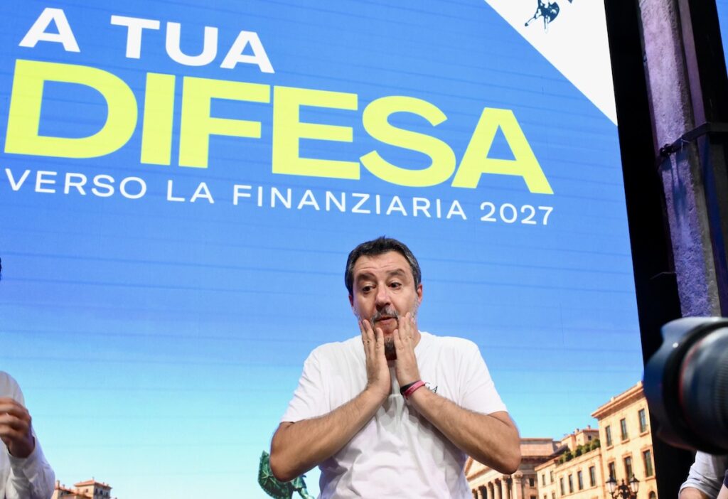 Salvini apre al dialogo con i nordisti ma conferma la sua leadership: «Condivisione sì, ma niente formule da triumvirato»