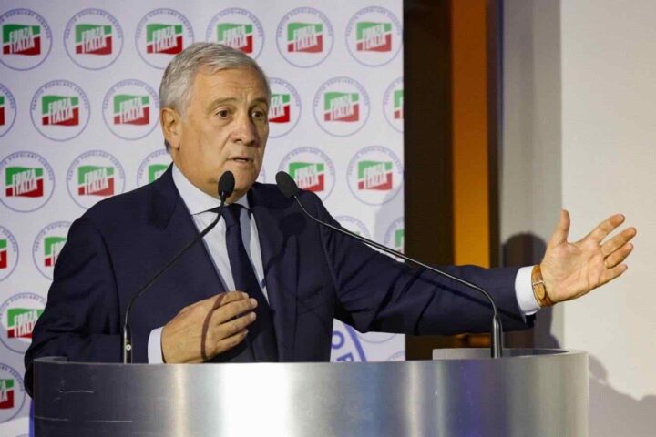 Tajani sulla sicurezza: «Serve più rigidità da parte della magistratura», polemiche con l'Anm e opposizioni