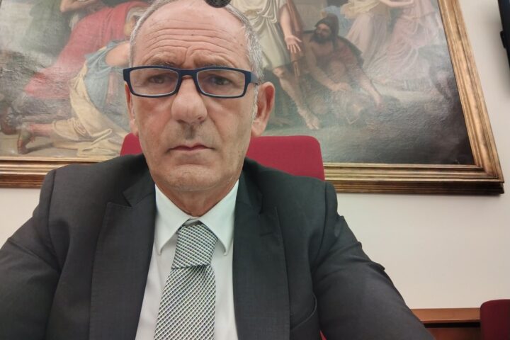Tommaso Calderone lascia Forza Italia per unirsi a Futuro Nazionale, annunciato oggi