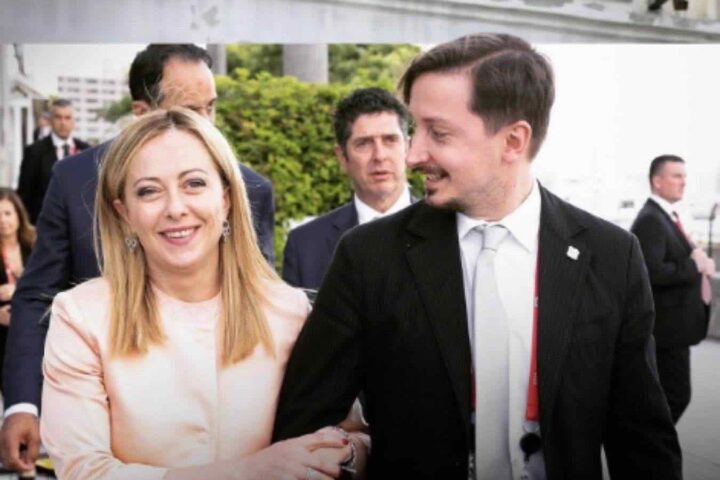 Tommaso Longobardi lascia il suo ruolo di social media manager di Giorgia Meloni dopo quattro anni a Palazzo Chigi