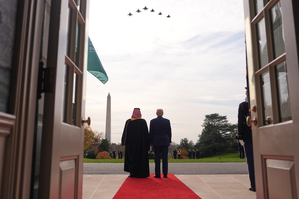 Trump riduce il sostegno militare all’Arabia Saudita in un momento critico per il paese
