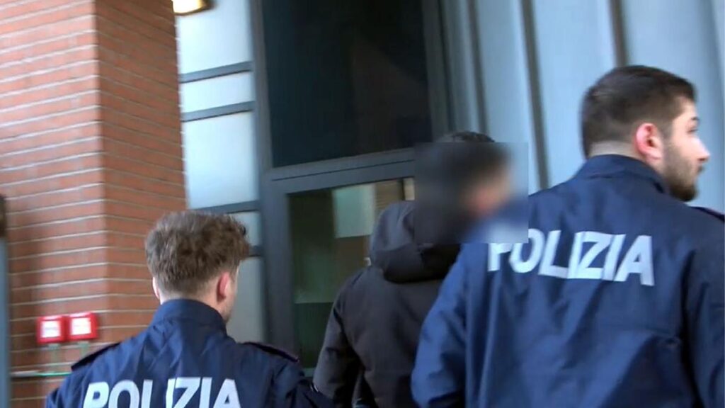 "Turista spagnola di 19 anni violentata in Salento: due aggressori in poche ore"