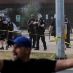 Un agente dell'ICE spara e ferisce gravemente un uomo a Austin, Texas