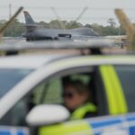 Un arrestato vicino alla base RAF Fairford aveva contattato la polizia prima del fermo